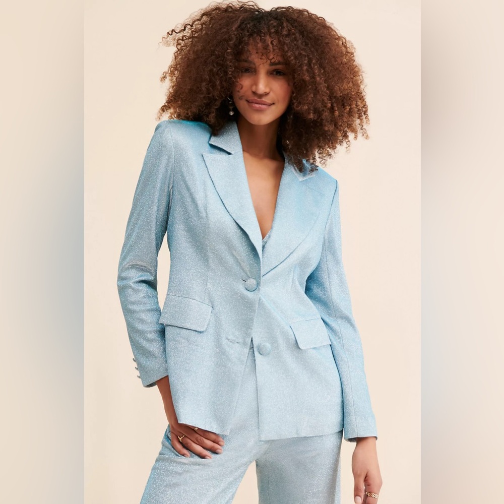 Chic Light Blue Women's Blazer
